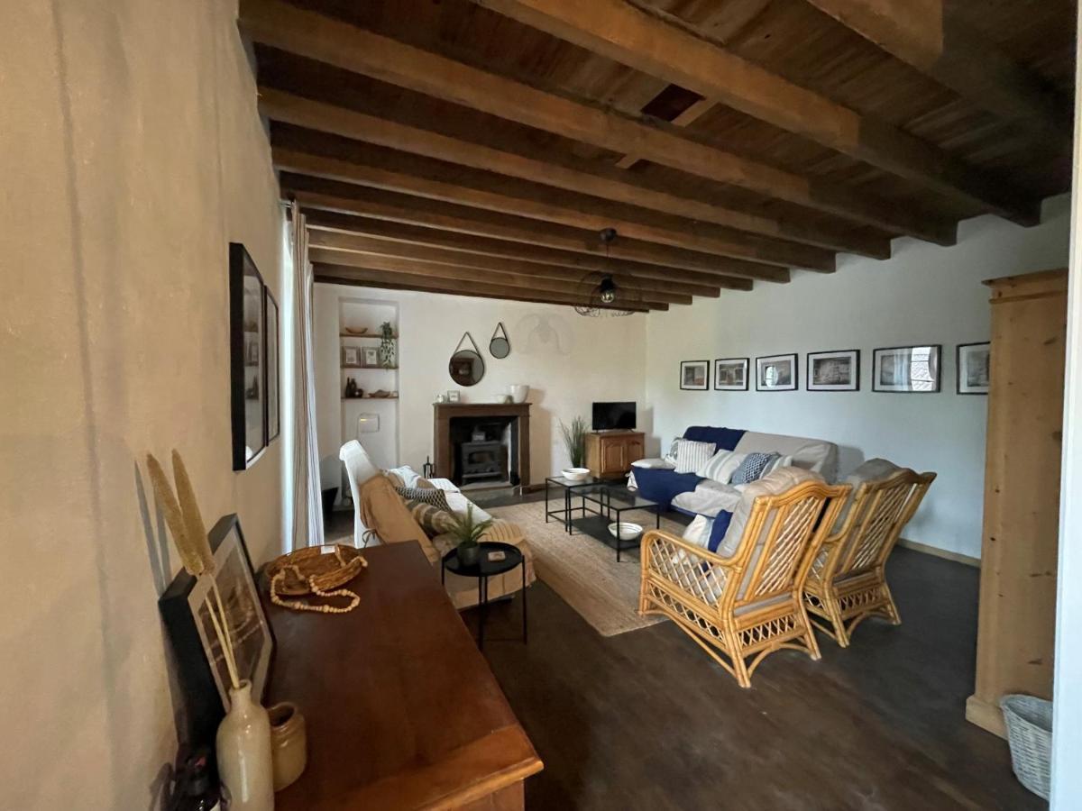 La Chapelle-Saint-Etienne Beautiful Cottage With Private Plunge Pool/Hot Tub - 40 Mins From Puy Du Fou מראה חיצוני תמונה